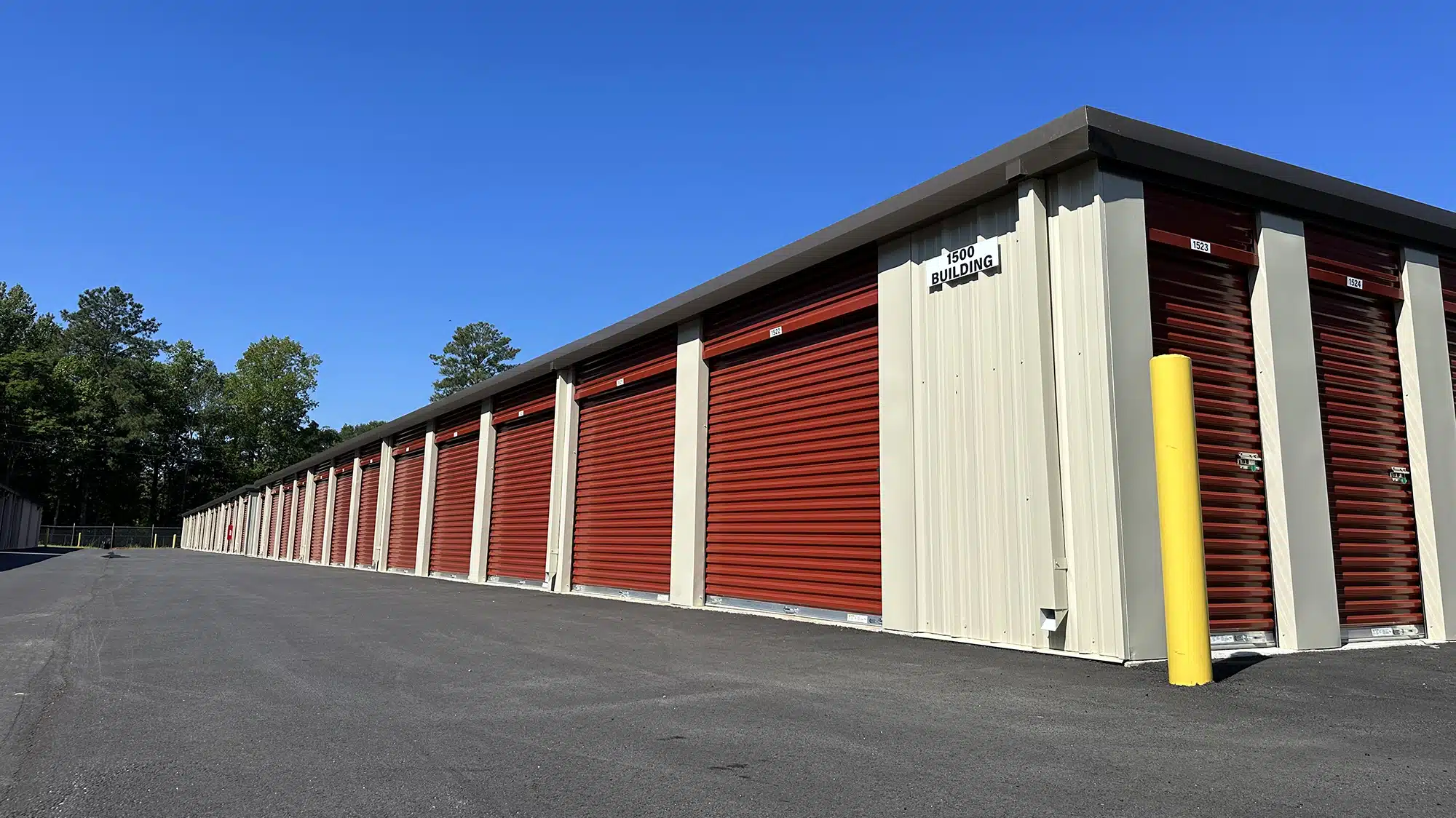 Model6500_Roll_Up_Doors_Self_Storage_Building.webp